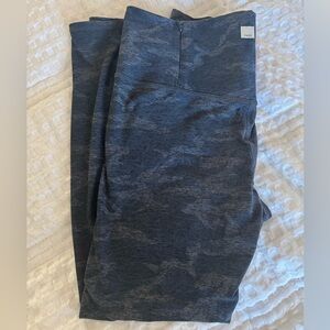 Excellent! Vuori Clean Elevation Leggings